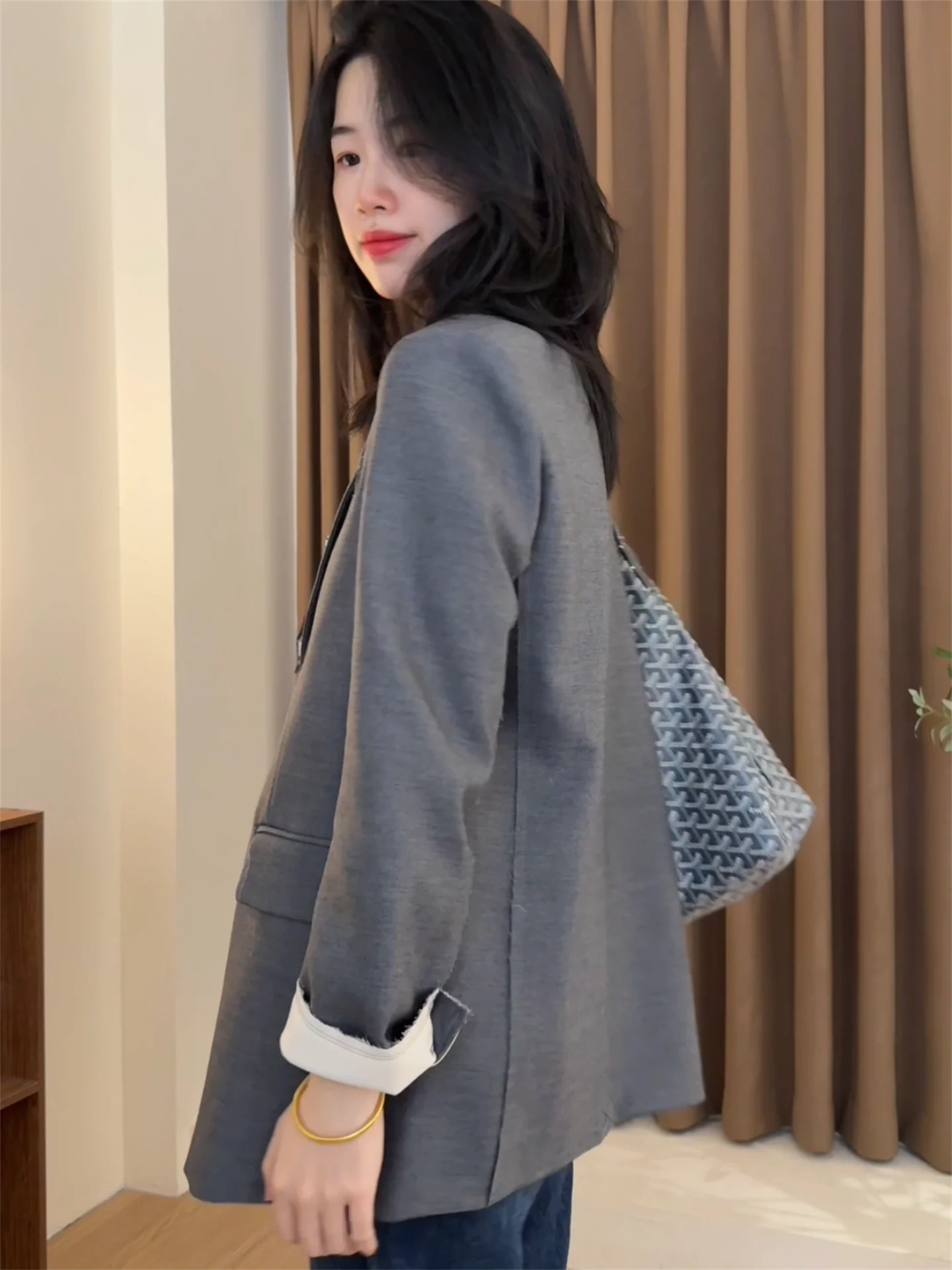 

Высококачественный женский пиджак Cleanfit из смесовой ткани с полиэстером и отделкой из искусственного меха для повседневных случаев