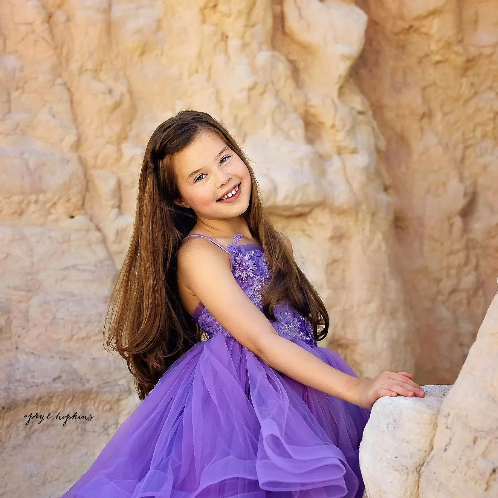 Vestido de desfile de lindas flores púrpuras para niñas, falda esponjosa con volantes, vestidos de baile de graduación, cuentas de arena, vestido de cumpleaños para bebés