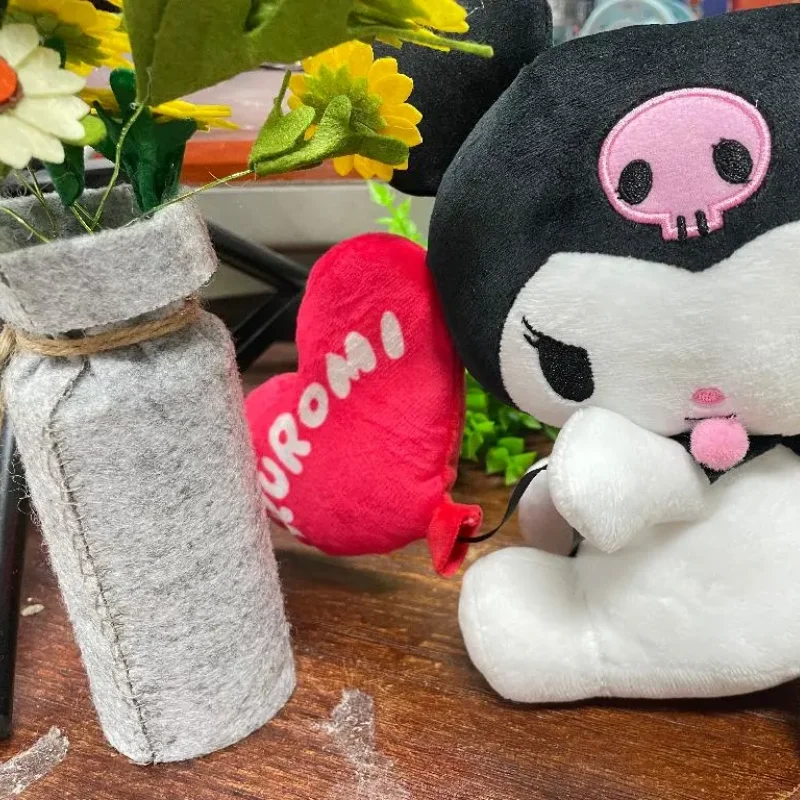 Urocza pluszowa zabawka Sanrio Kuromi, słodka, marzycielska seria parku rozrywki, pluszowa lalka, zawieszka do plecaka, prezent na festiwal dla dziewczynki anime.