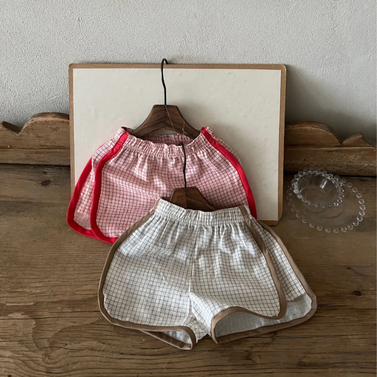 

Новинка лета 2024, клетчатые шорты для маленьких девочек, хлопковые шорты для маленьких мальчиков, милые повседневные штаны для младенцев, свободная одежда для малышей