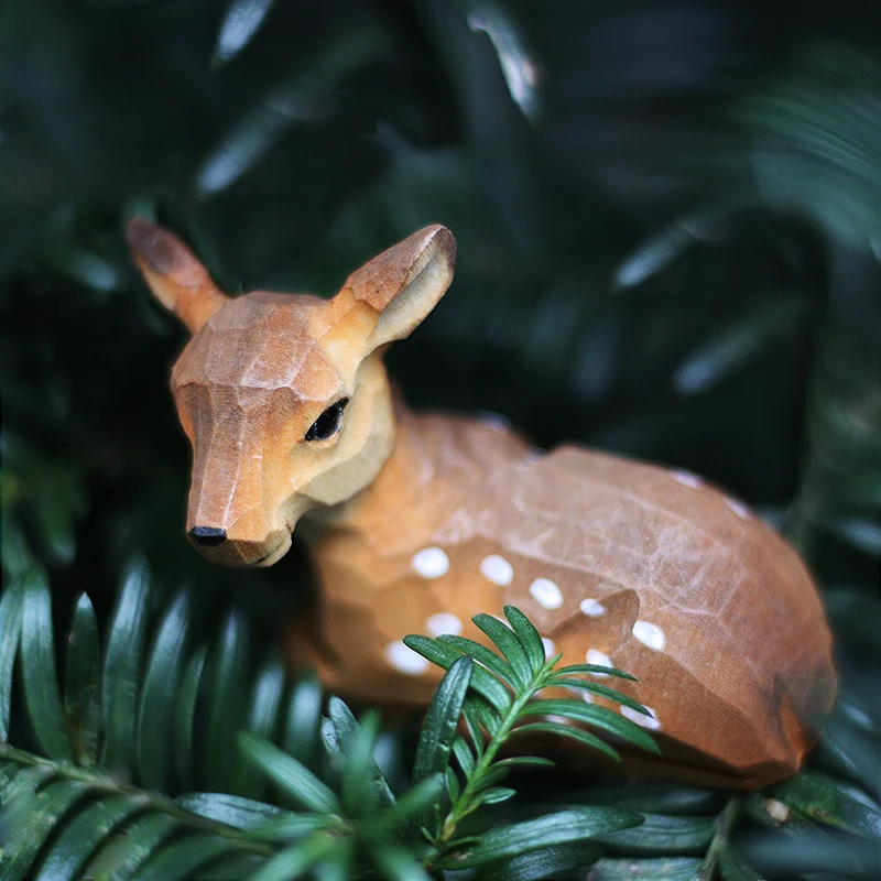 Handmade Wood Carving Small Deer Male Deers Female Deer Sika Deer Ornaments Solid Wood Animal Crafts Desktop Decoration