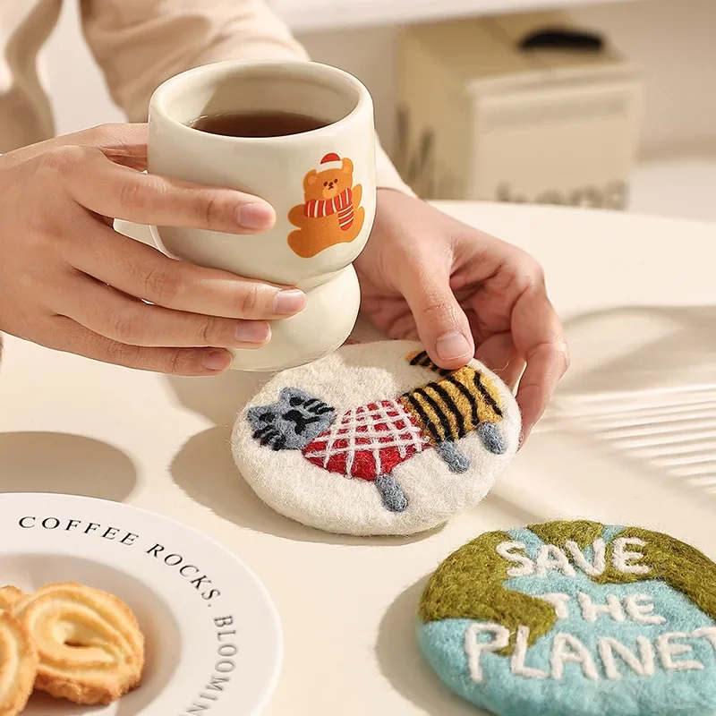 Waterproof and Heat-insulating Mats Cartoon and Cute Placemats Handmade Wool Felt Coasters Heat-resistant and Creative Bowl Mats