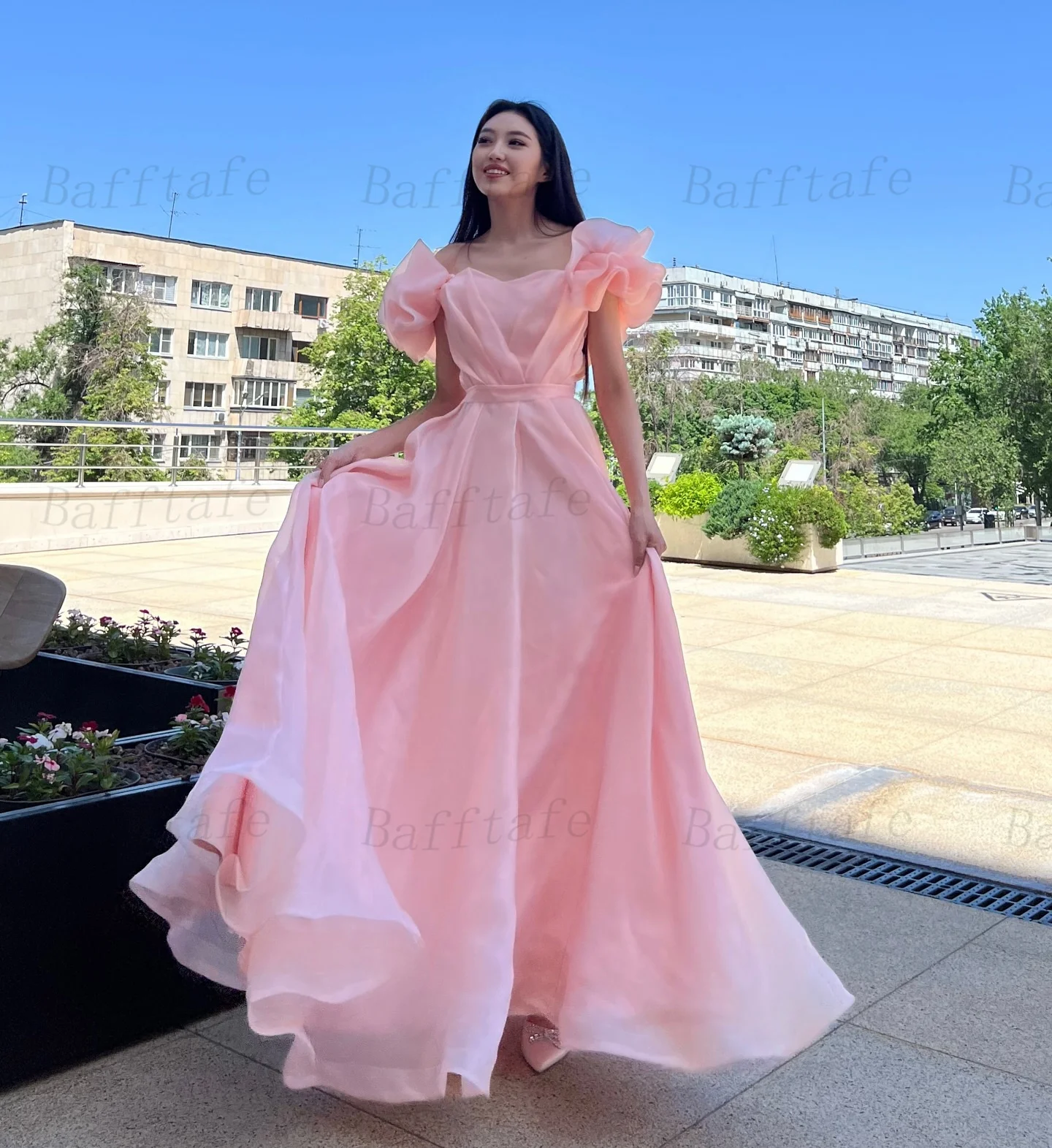 Bafftafe gaun pesta Prom panjang Organza merah muda gaun pengiring pengantin bahu ruffle Off gaun acara khusus gaun Formal disesuaikan