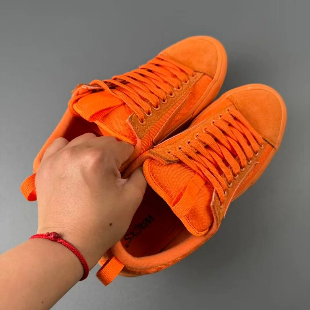 Vintage Orange Lightning Bread Skate Shoes, Unisex Trendy Street Sneakers, WearResistant Breathable Casual Board Footwear