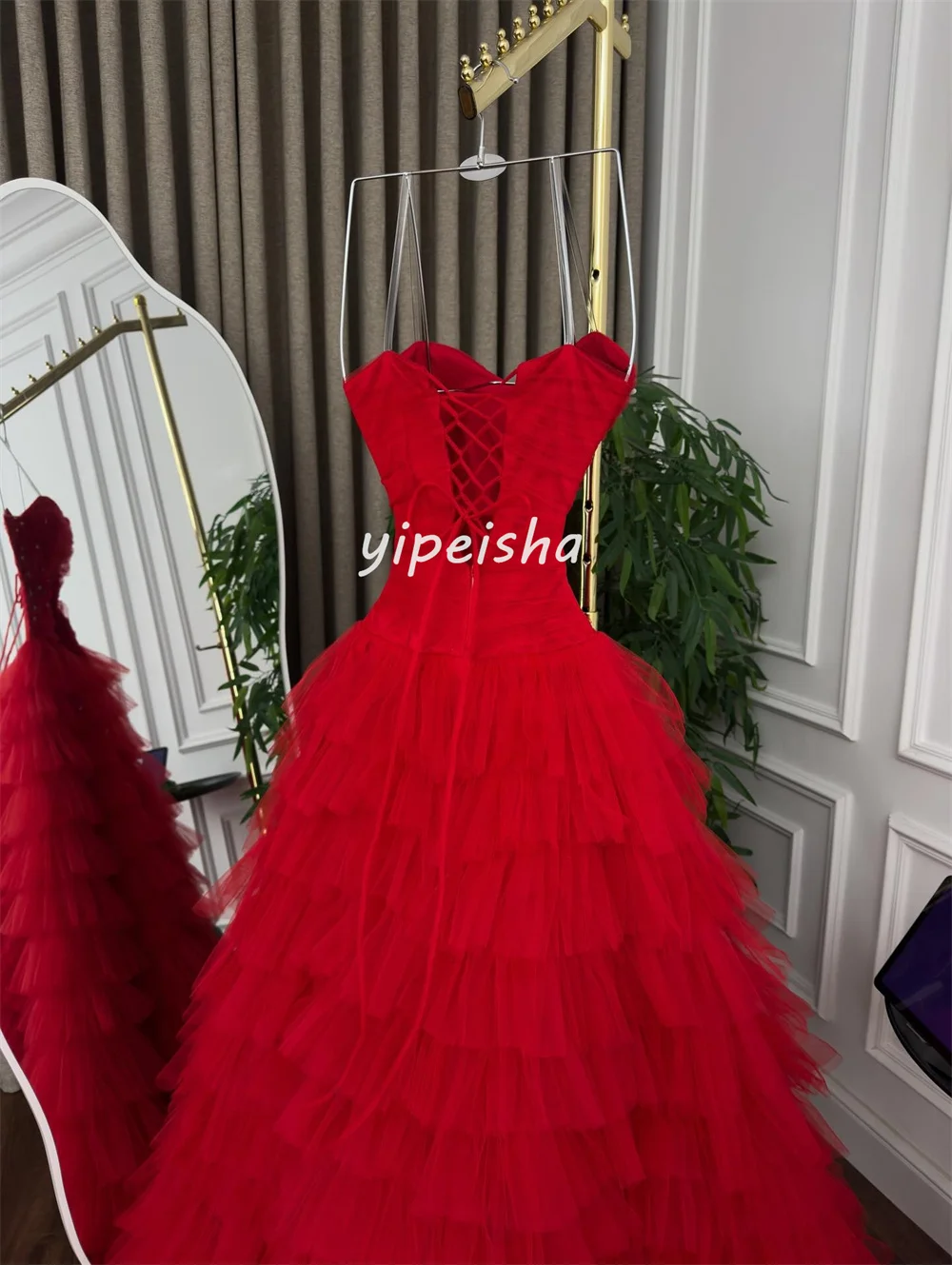 فساتين طويلة مخصصة معقدة مطابقة من التول بطبقات على شكل حرف a على شكل قلب فساتين مناسبة مخصصة مقاسات متاحة رسمية