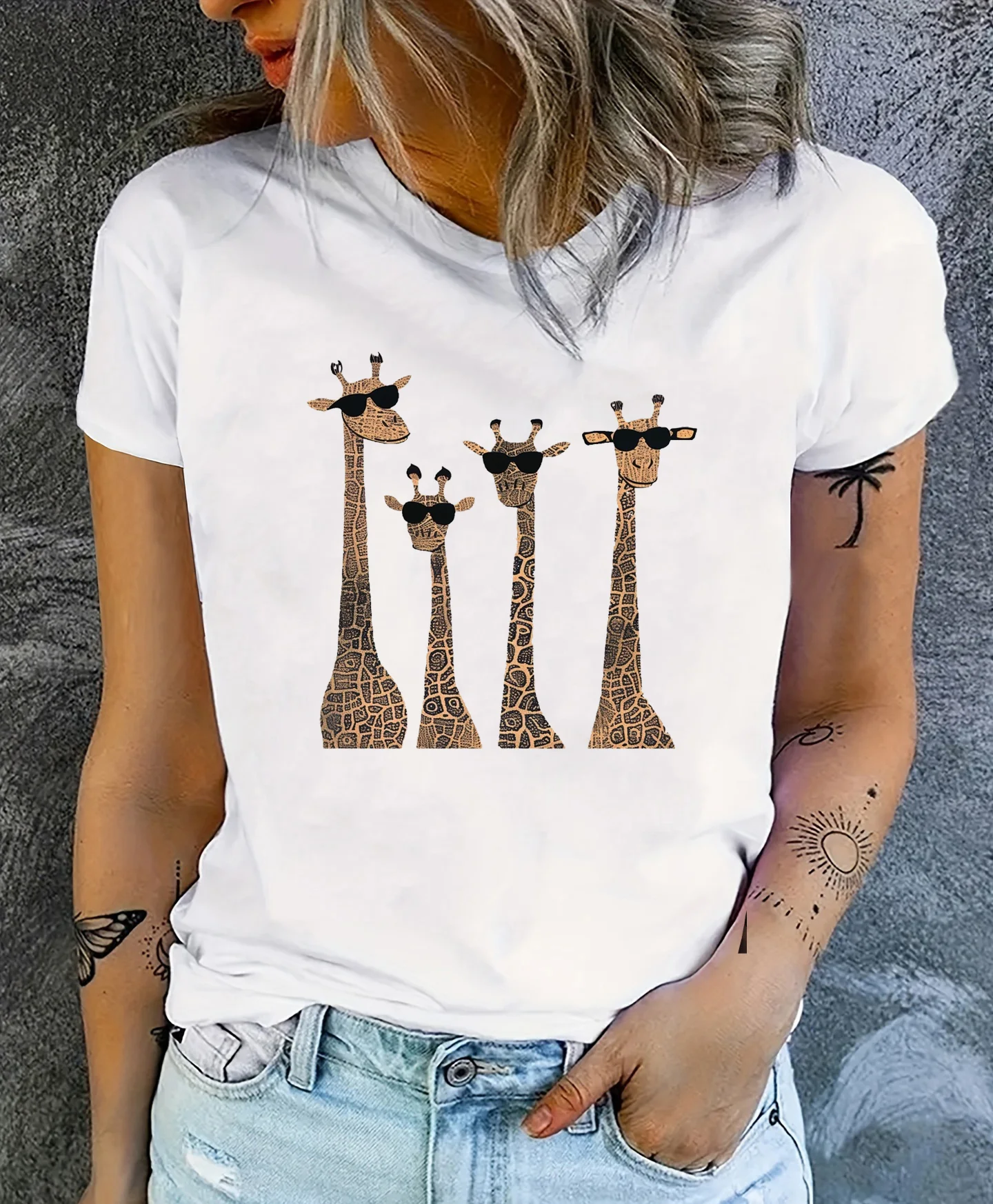 Funny Sunglasses Giraffe Printed Tee Women's Personalized Summer Cool Giraffe Harajuku T-Shirt Tops