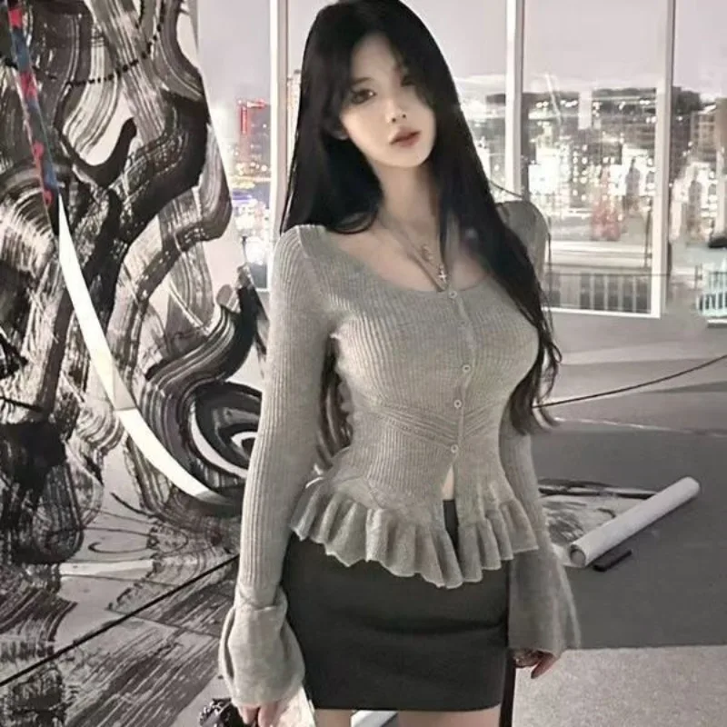 Autumn New Grey Hanging Neck Long-sleeved Knitwear French Fashion Ruffled Design Sense T-shirt High Street Vintage Women's Tops