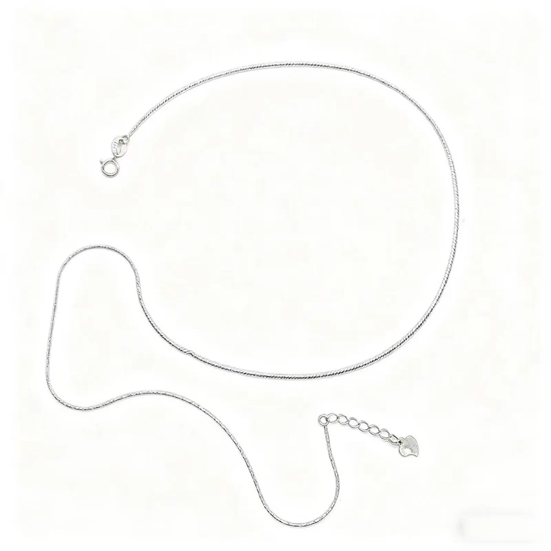

Dainty Smooth 925 Sterling Silver Collarbone Chain Hair-Free Minimalist Elegance Lightweight for Women Daily Layering Casual