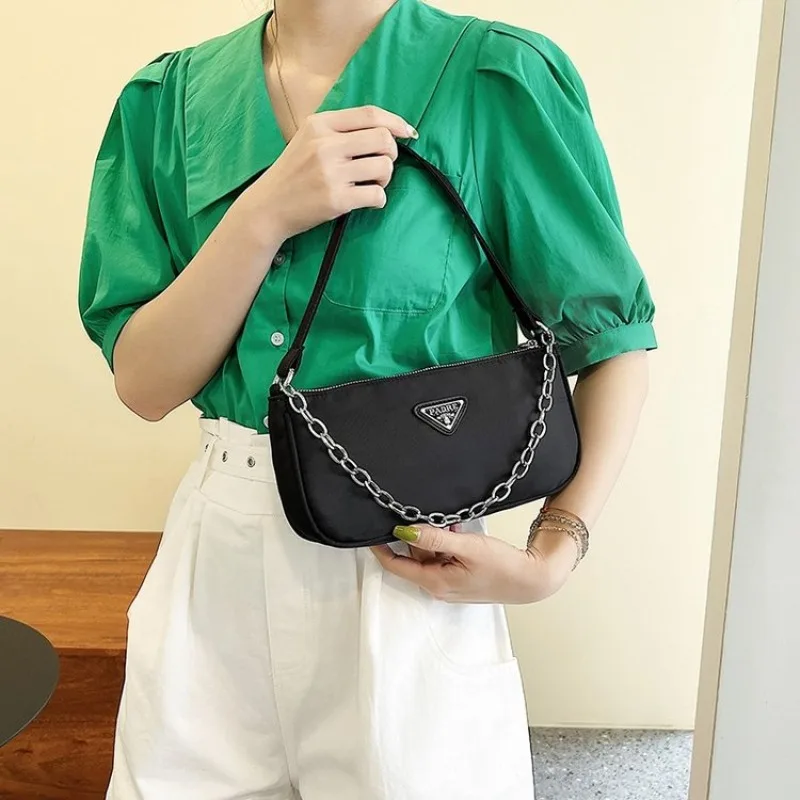 

Элегантная женская сумка для подгузников, дизайнерская сумка-кроссбоди класса люкс, минималистичная кожаная сумка-тоут в винтажном стиле, вместительная сумка-шоппер