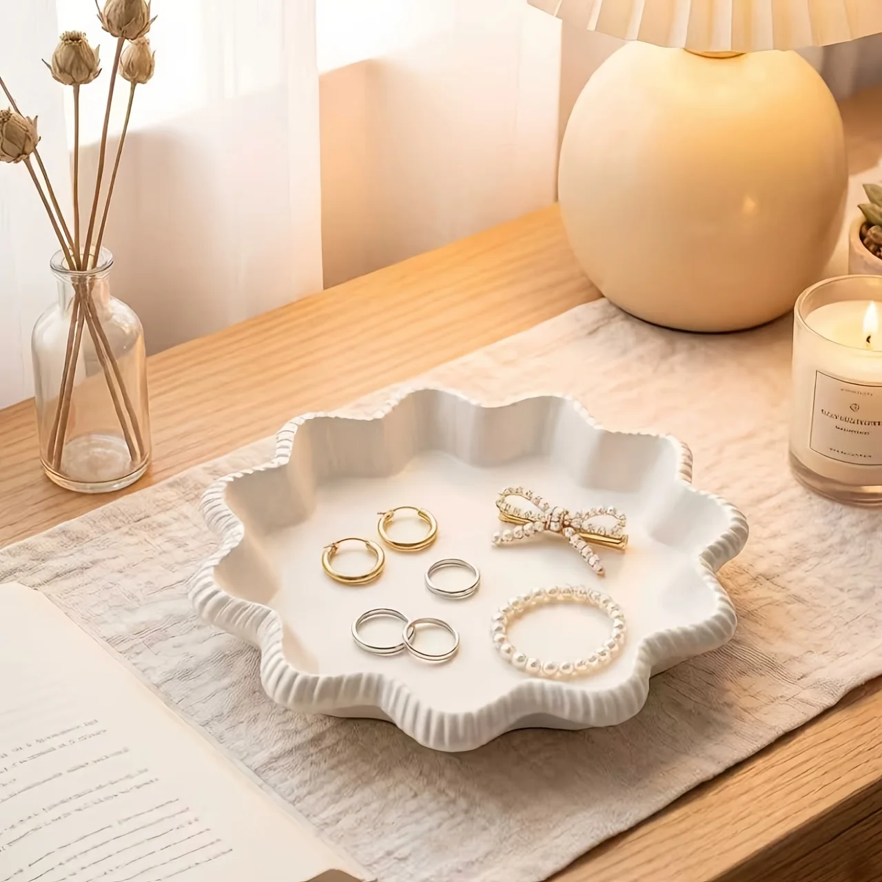 Multipurpose Nordic Octagonal Decor Tray Horseshoe Wavy Edge Jewelry Cosmetic Storage Dish For Bedroom Vanity Tabletop