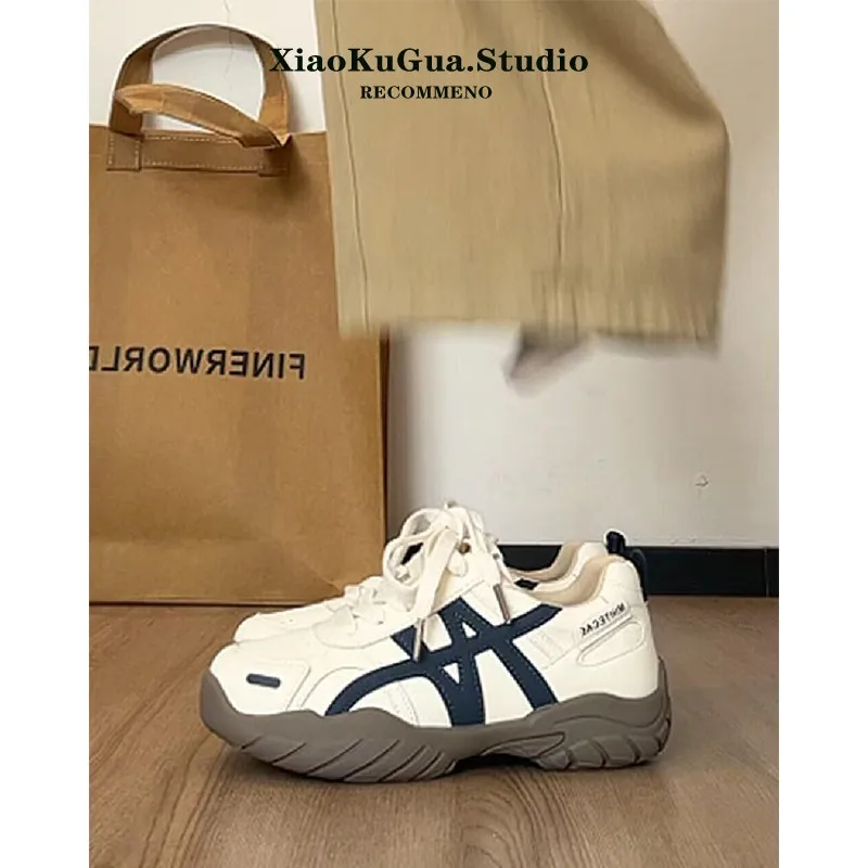 

2025 Autumn New Women Sneakers Comfortable Running Shoes Wear-Resisting Jogging Sneakers Men Height Increasing Outdoor Sneakers