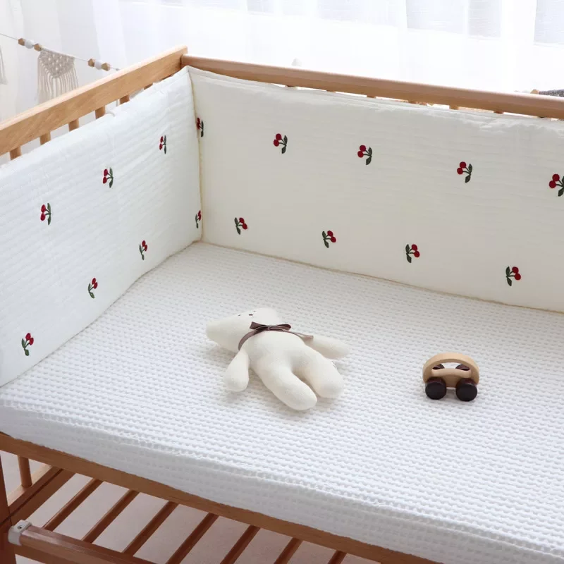 Korean Pure Cotton Quilted Baby Bed Bumper Cherry Bear Embroidered Newborn Baby Cot Crib Bumpers Infant Bed Protector Bedding