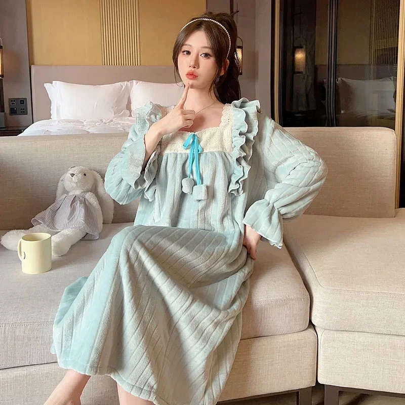 

2025 Winter Sweet Princess Long Sleeve Thick Warm Flannel Nightgowns for Women Korean Cute Lace Sleepwear Night Dress Nightdress