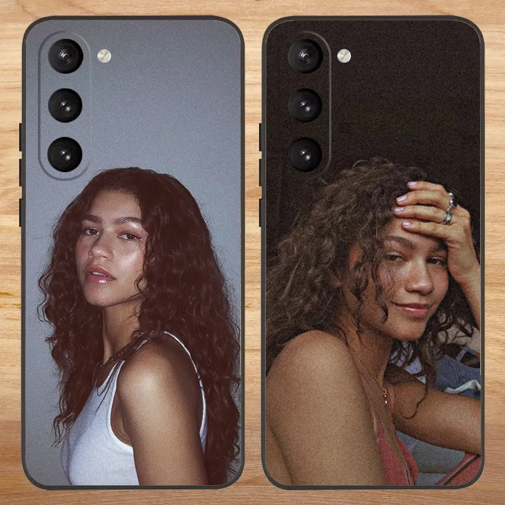 Actor Zendaya Coleman Phone Case For Samsung S23,23,22,30,21,10,9,Note20 Ultra,Lite,Ultra,5G,Plus,FE,Black Soft Case