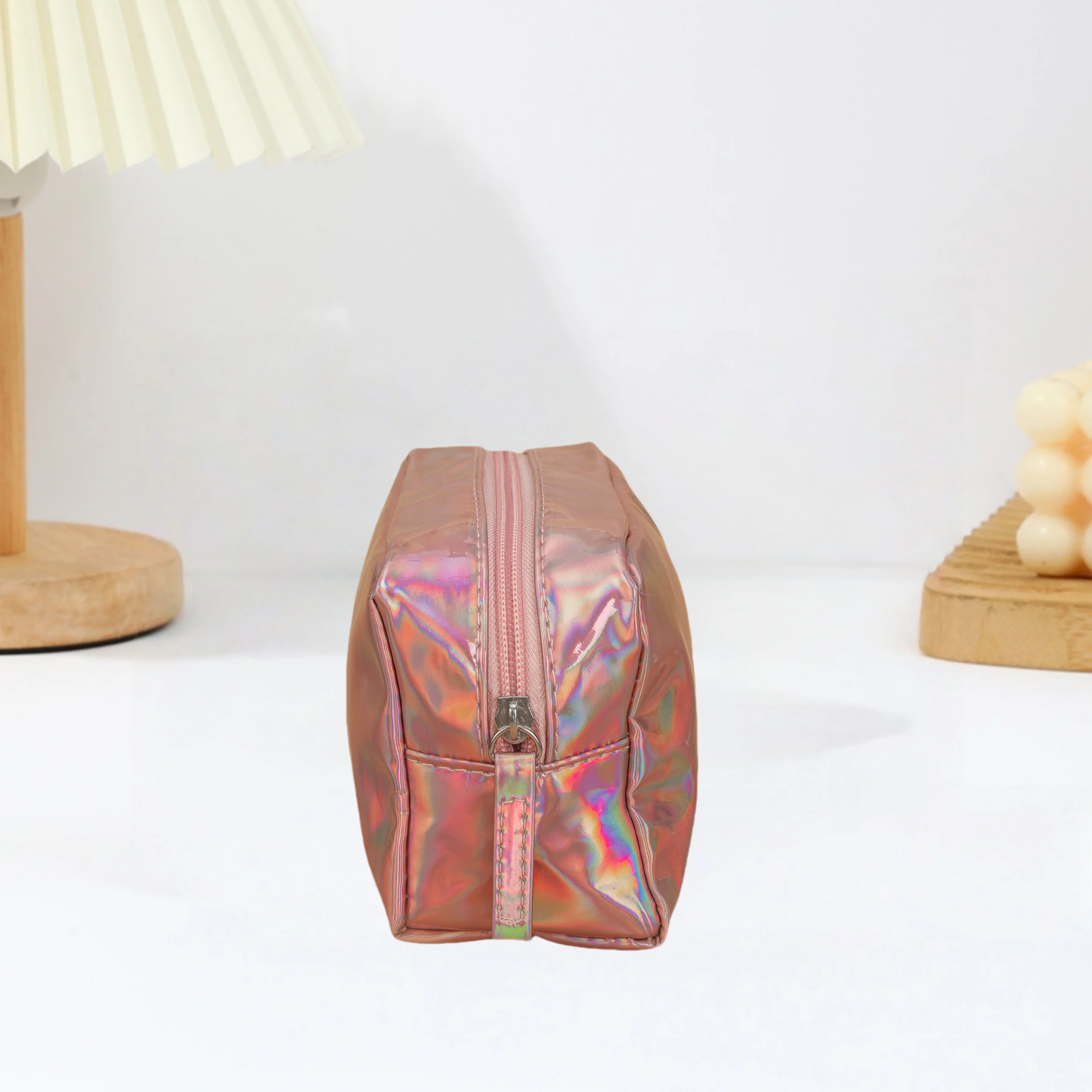 Borsa per il trucco in PU impermeabile laser alla moda Borsa per il lavaggio colorata quadrata di grande capacità Borsa per cosmetici multifunzionale