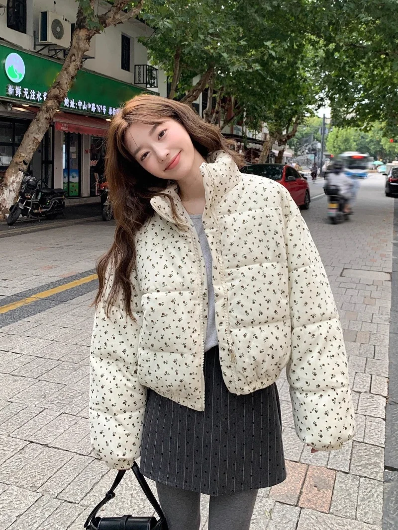 Floral Short Down Cotton Jacket For Women Winter 2025 Fashion Stand Collar New Korean Style Bread Coat W1164