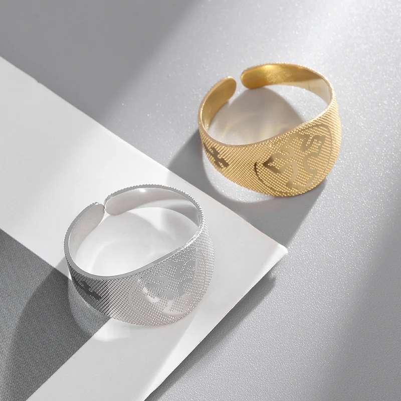 

Stylish and Simple Stainless Steel Cross Ring Holiday Gift for Couples