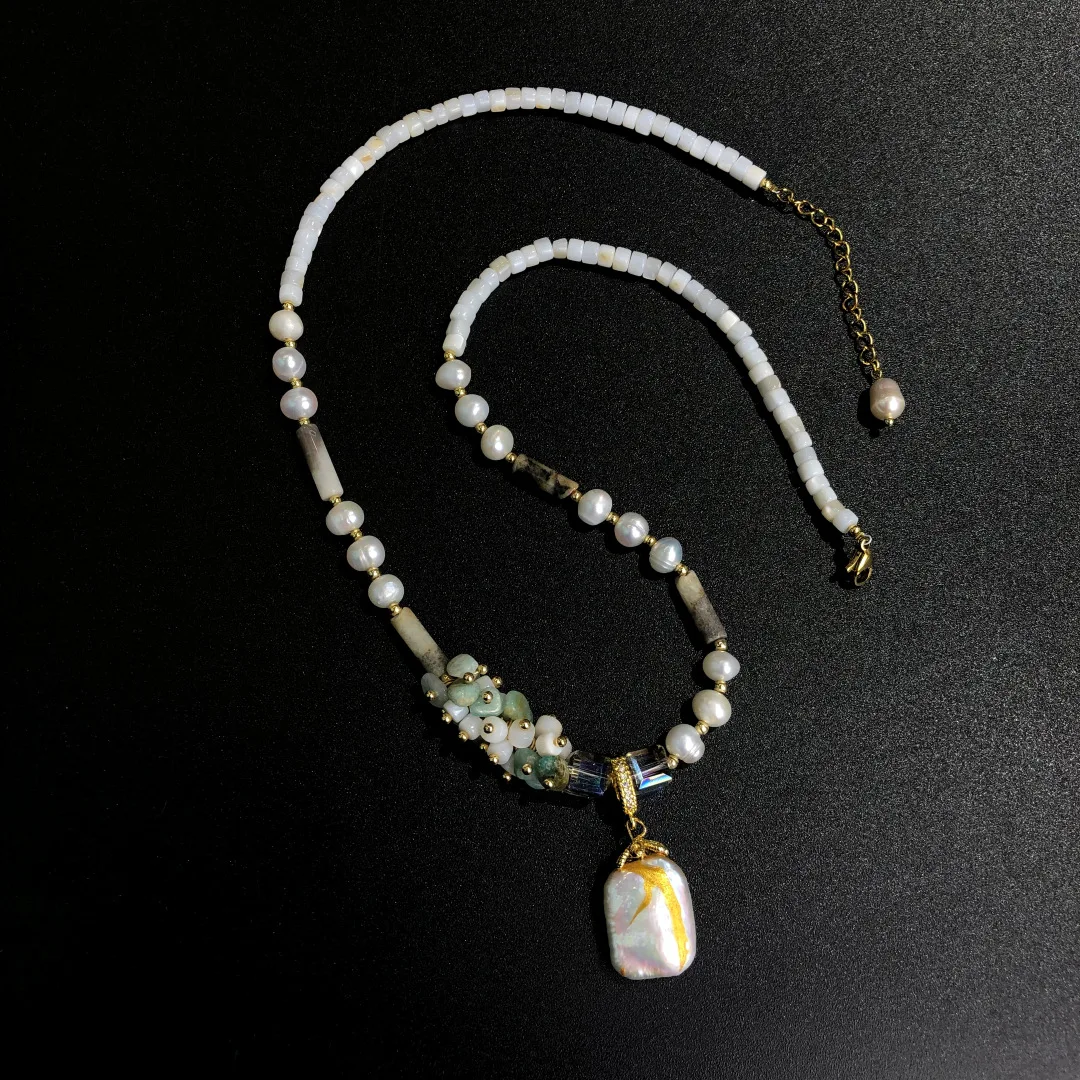 قلادة جديدة وحلوة، قلادة من لؤلؤ المياه العذبة الطبيعية المنسوجة يدويًا من المصنع مباشرة، مزاج سلسلة عنق