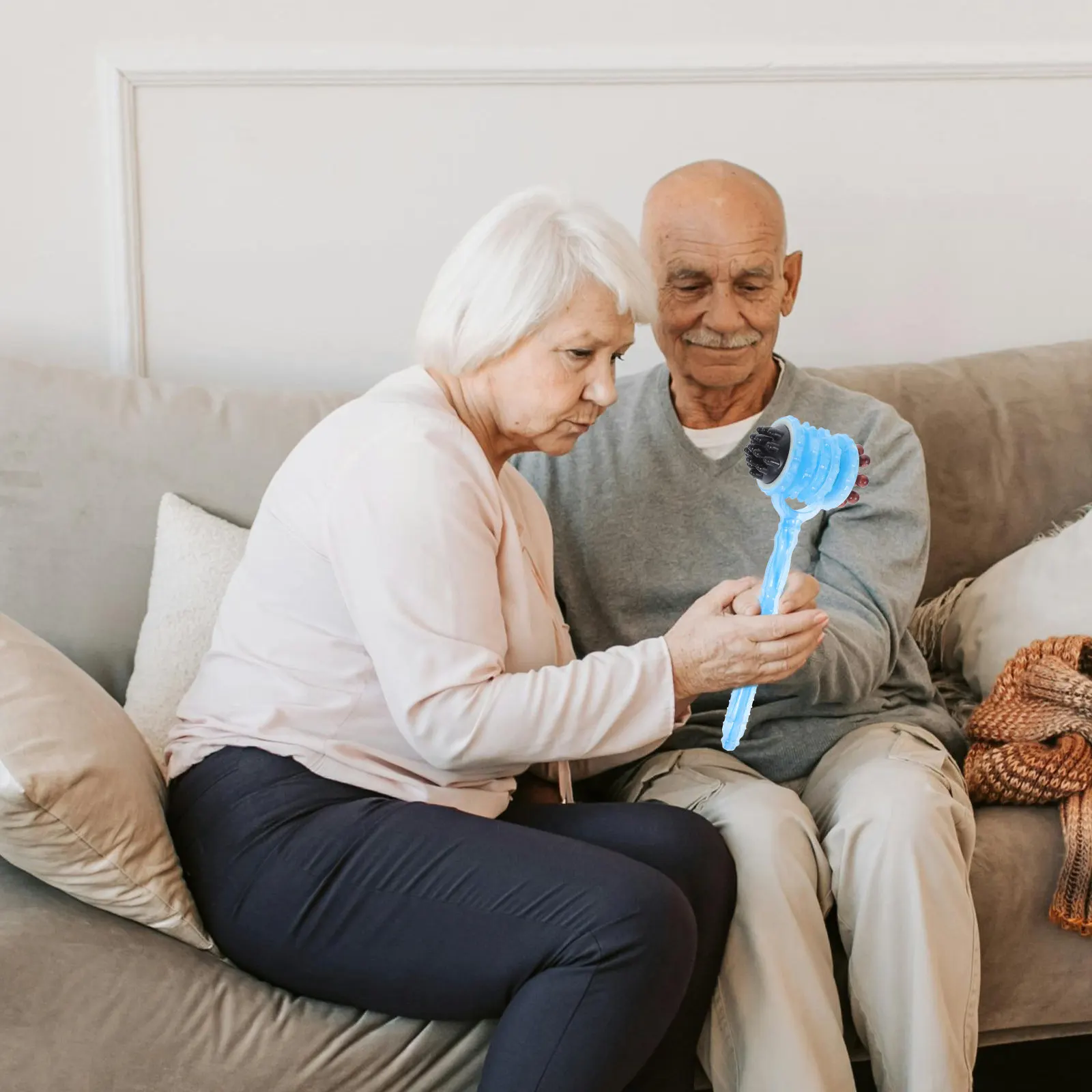 

Массажер-молоток для спины с двойной головкой, перкуссионный, ручной, для расслабления всего тела, деревянный массажный молоток для пожилых людей, для плеч и ног