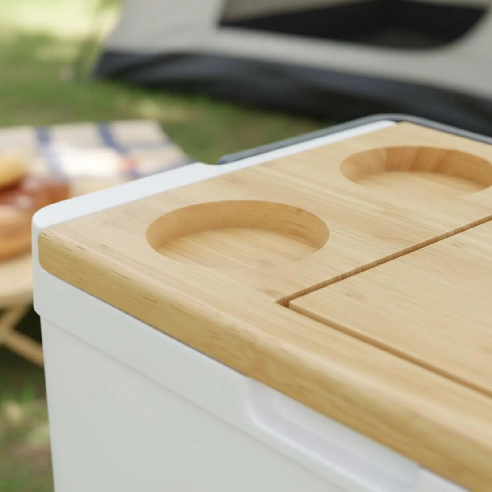 

Chiller Box with Cutting Board Lid Large Capacity Insulated Container Outdoor Equipment Built-in Drink Holders for Highway Trips
