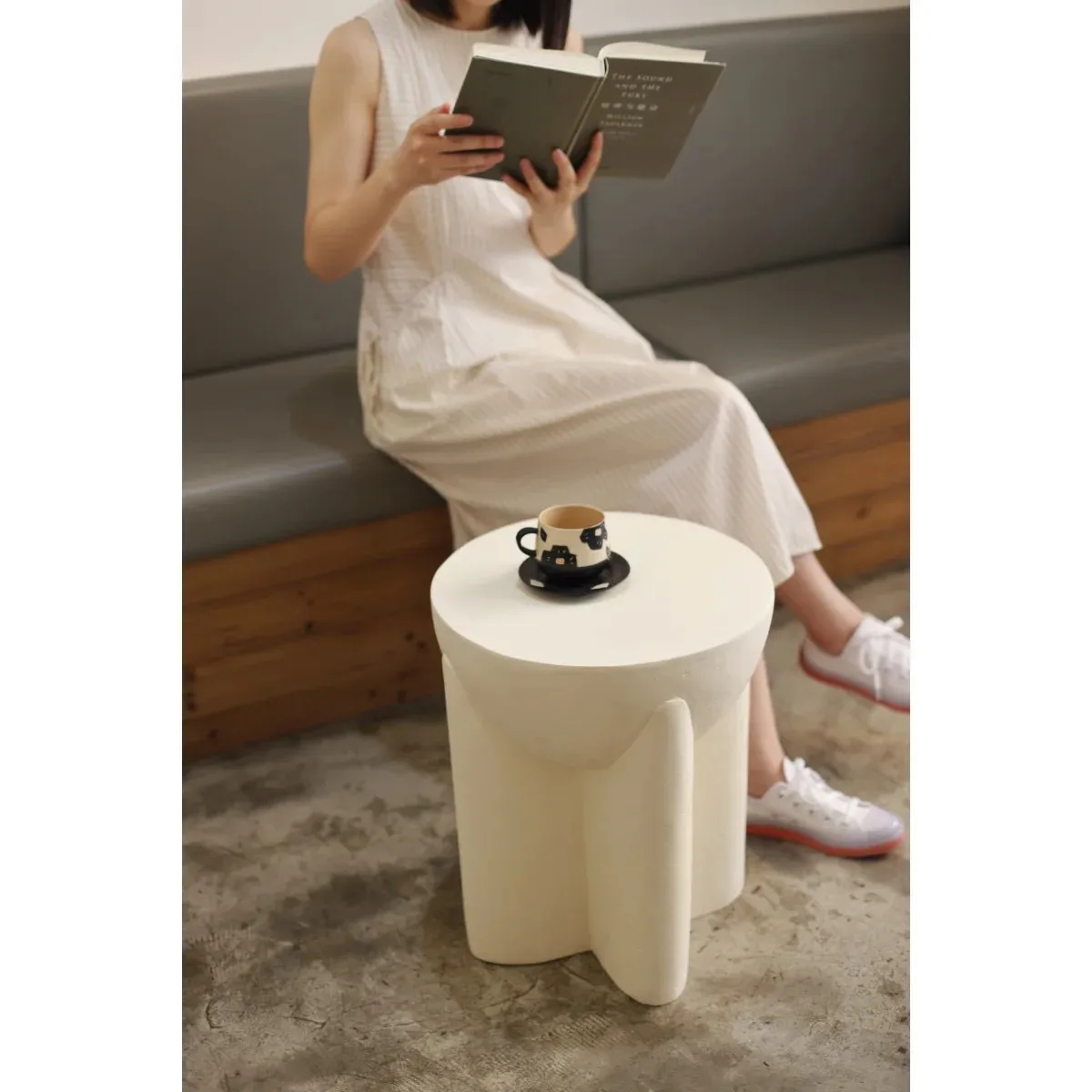 

Nordic design edge pole minimalist geometry B & B cream style sofa coffee table art wabi sabi modern