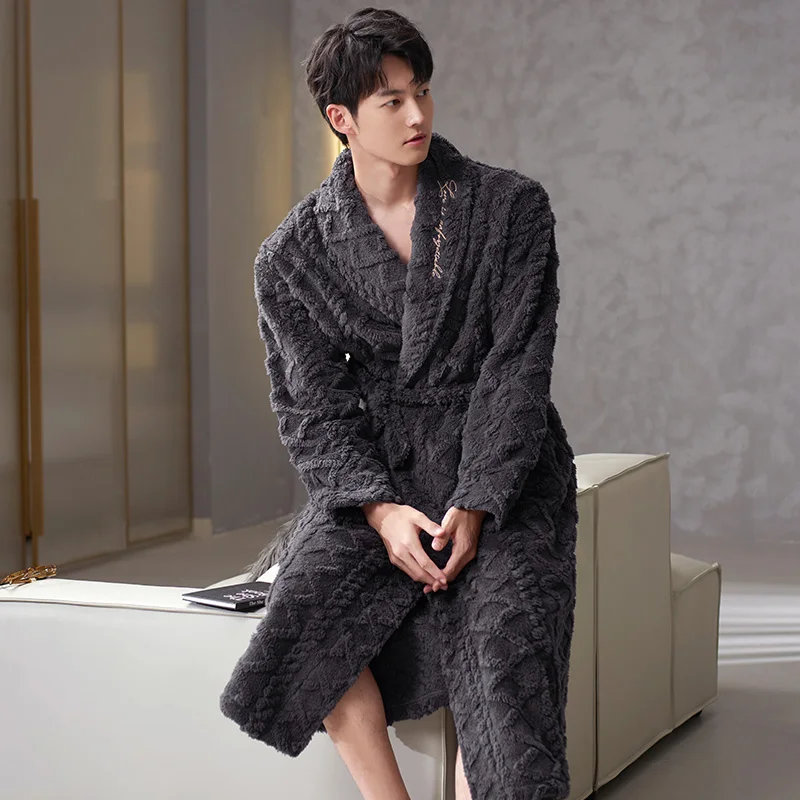 Winter Plush Velvet Men Robes Lapel V-Neck Sleep Lounge Pijama Long Sleeve Male Nightwear Bathrobe With Belt Cardigan Nightdress