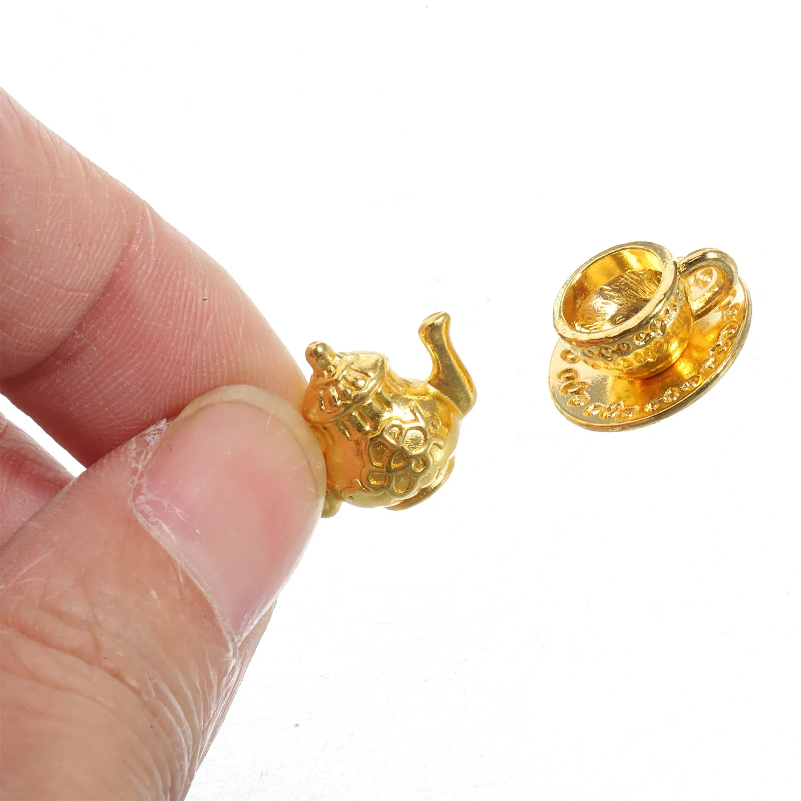 

1Set Compact Mini Metal Teapot with Tea Cup Elegance Zinc Alloy Decorative Miniature Teaware for Dollhouse Kitchen