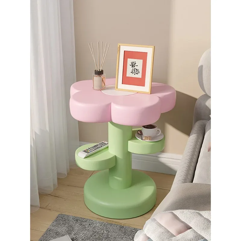 北欧スタイルの花テーブルリビングルームの家具の装飾コーヒーテーブル寝室のベッドサイドテーブルデスククリエイティブ家の装飾