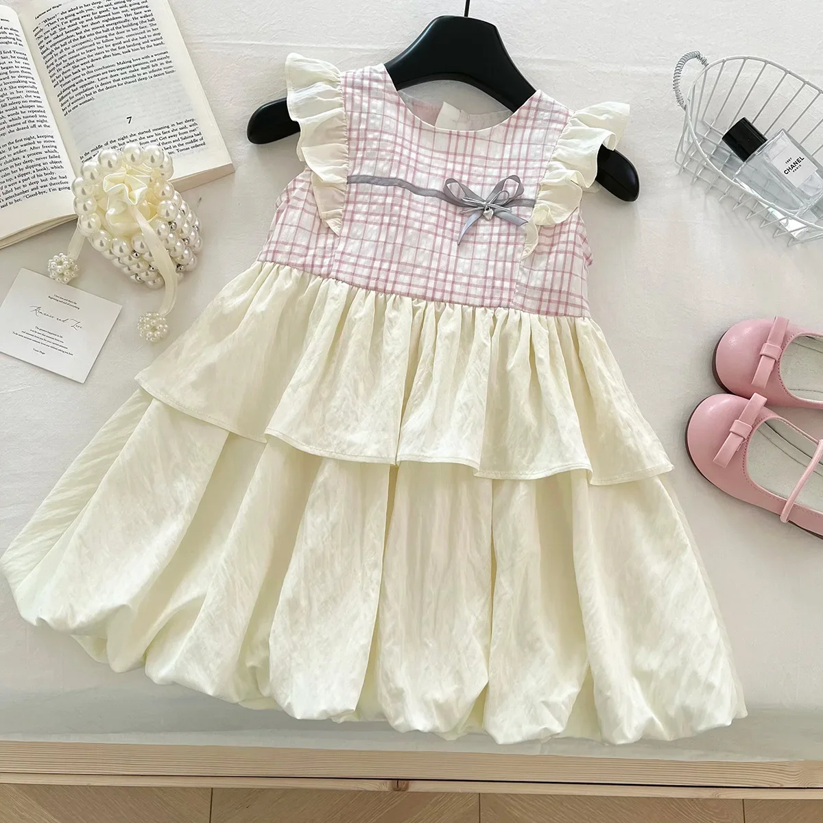 

Girl Skirt 2025 Summer New Childrens Clothing Korean Style Girls Baby Sweet Bow Plingham Splicing Dress Casual Simple Daily