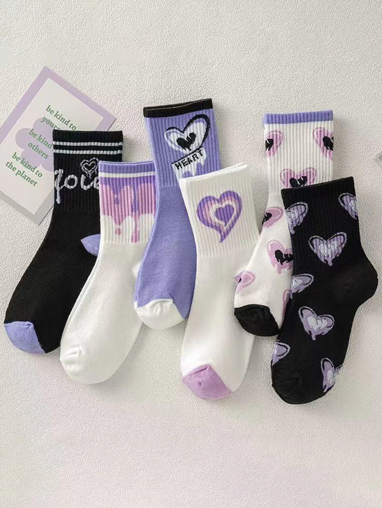 1/3/5/10/15/20 pairs random of heart graffiti preppy style Women's Mid-Calf Socks