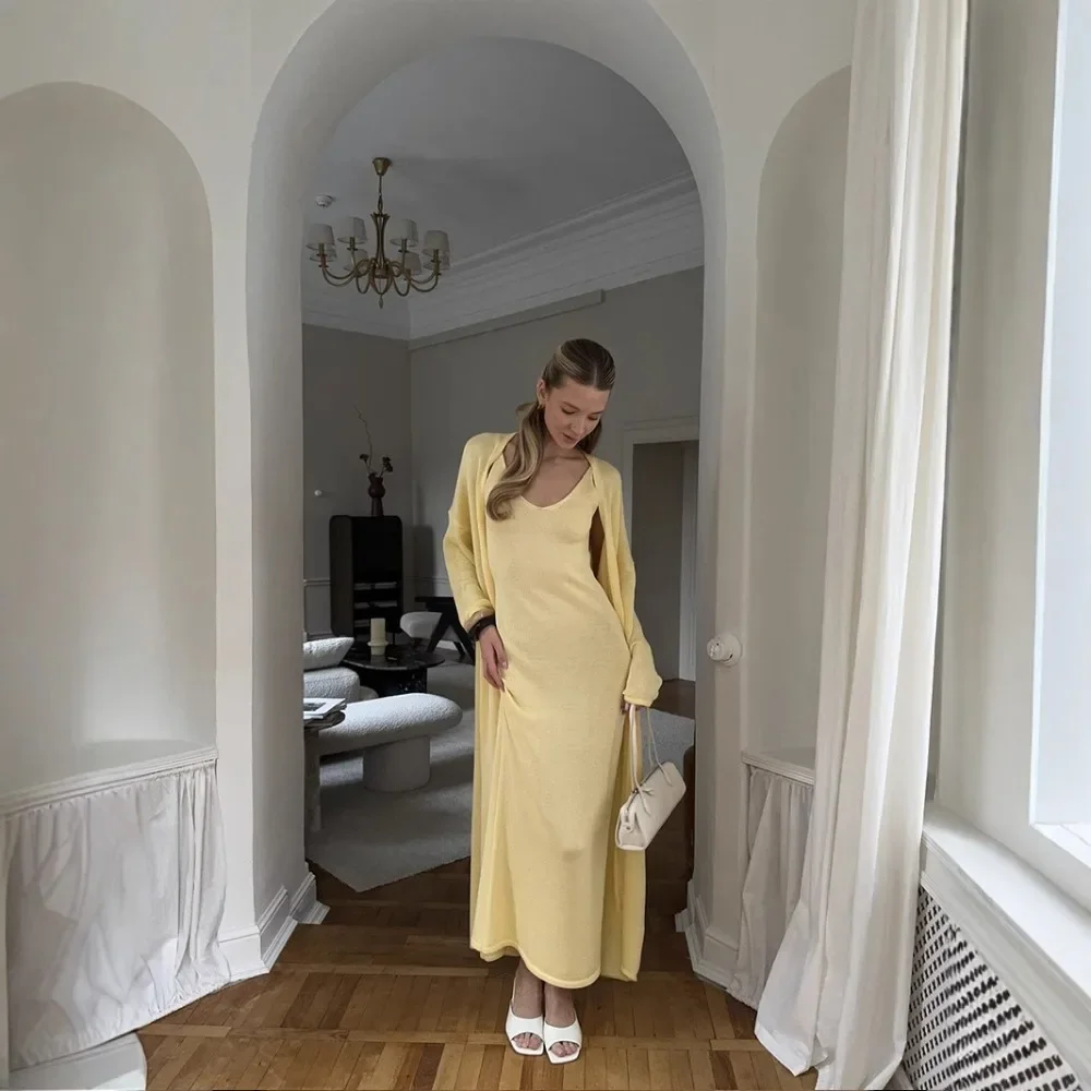 Doux coupe ajustée tricoté gilet robe costume printemps et été femme léger luxe solide doux décontracté maison tricoté chemise robe 2 pièces