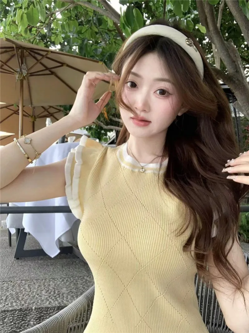 Korean Temperament Flying Sleeve Top Pleated Skirt Two-piece Set Women Contrast Color Diamond Sweet Fashion Slim Summer Wear New