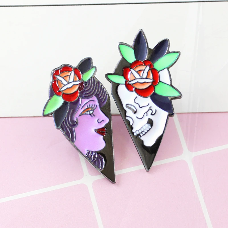 Flower Lady 2 Petals Heart Pin Best Friends Jewelry brosa Broche 2pcs/set Brocken Heart  Pin Enamel Skull Skeleton Rose