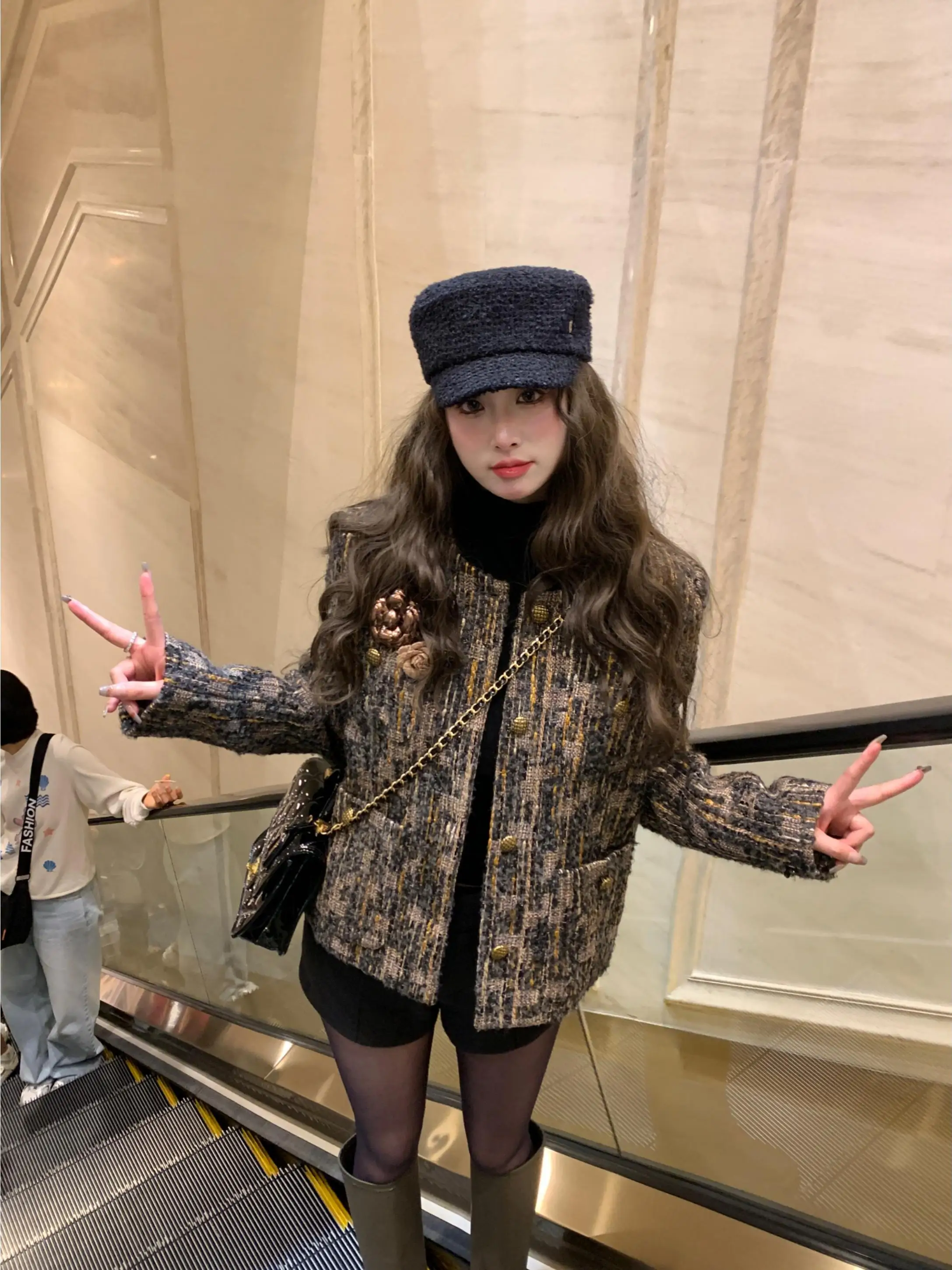 

Ele Wool Blend Cotton Jaet с пуговицами Long Sve round Ne Winter Faion Женское пальто высокого качества