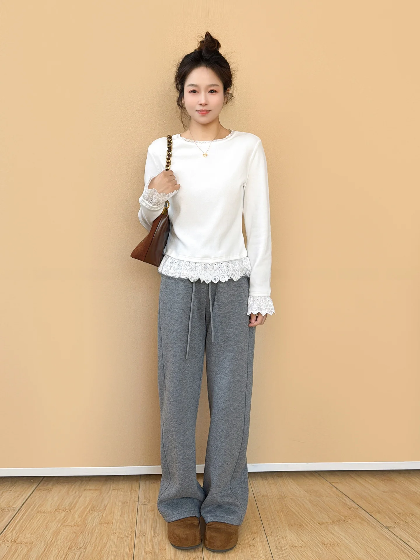 

Свободная повседневная женская футболка с длинным рукавом, базовая модель с кружевной отделкой, осенне-зимняя, удобная, дышащая, модная, базовый слой, топ