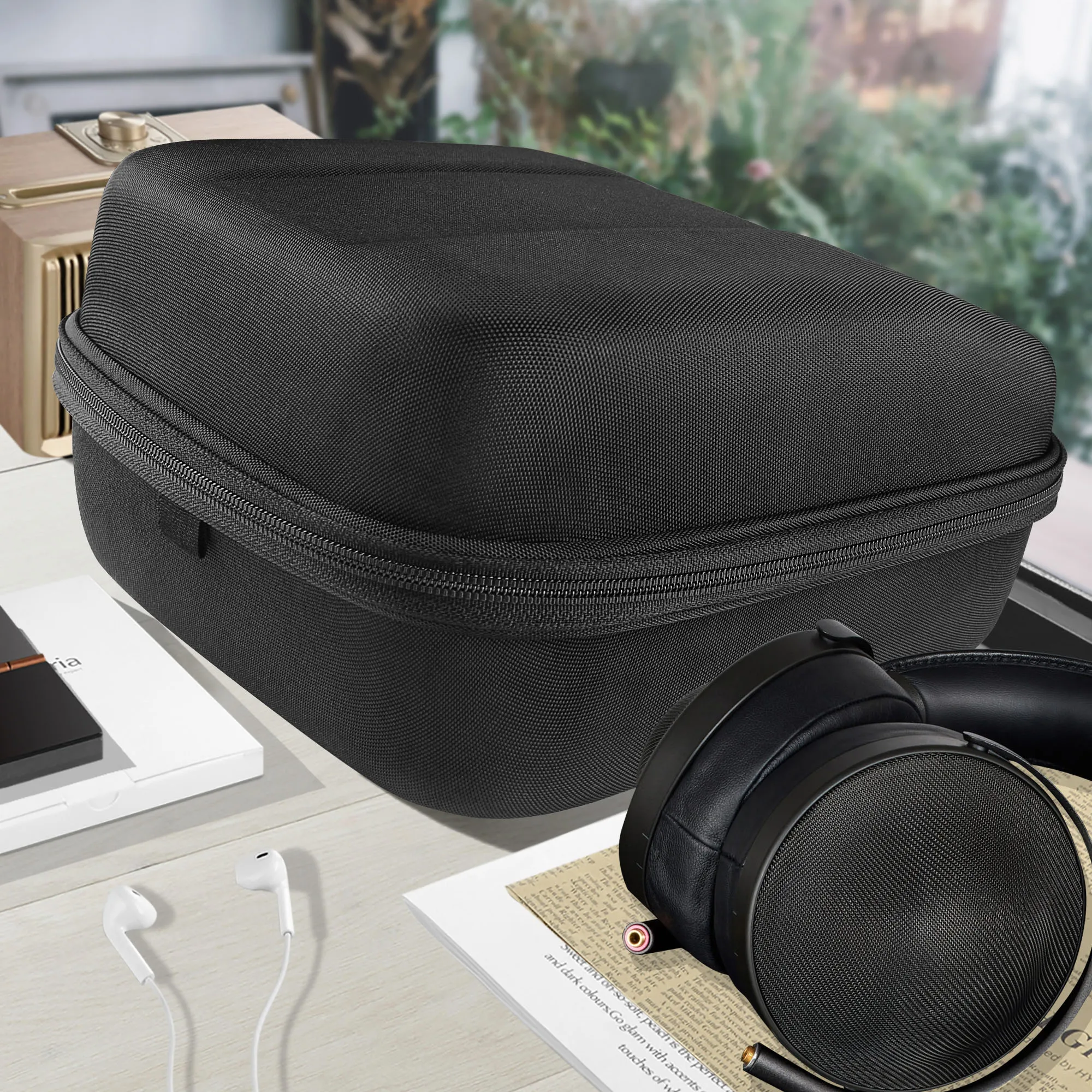 Geekria Kopfhörerhülle für Denon AH-D9200, Sony MDR-Z1R Headsets, Ersatz-Hartschalen-Reisetasche mit Kabelaufbewahrung – Detail 6