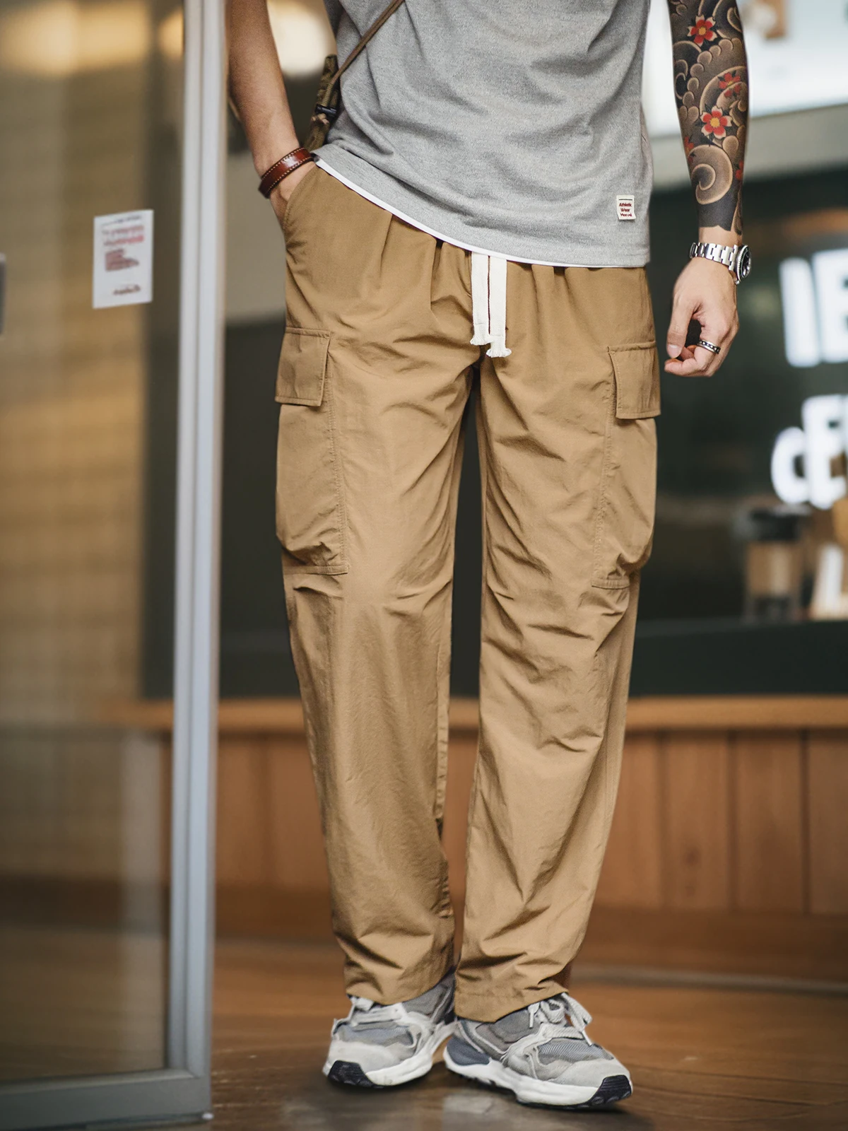 Outdoor Spring and Autumn Loose American Retro Multi Pocket Waterproof Casual Pants Purple Thin Straight Leg Pants for Men