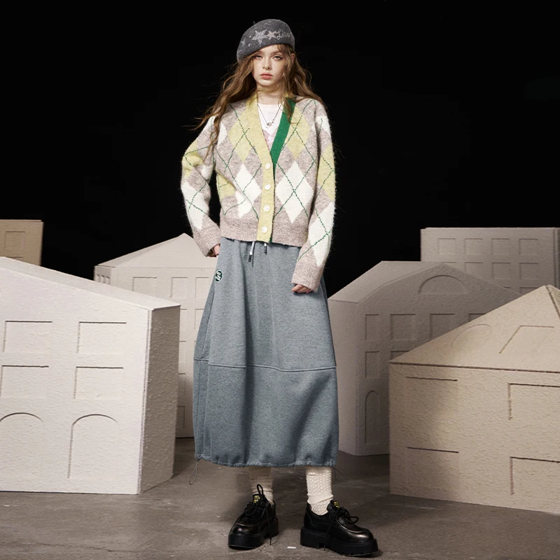 ELFSACK 2025 คอลเลคชั่นฤดูหนาวใหม่ กระโปรงทรงสปอร์ต ชายเอวยางยืด มีเชือกผูก สำหรับผู้หญิง