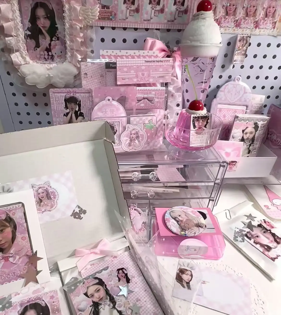 الأرجواني شوا نمط الشاي الحلي زهر الكرز القديم الصودا هلام مفتاح سلسلة الغراء المنتج النهائي 2D صور الدعائم أكل وادي