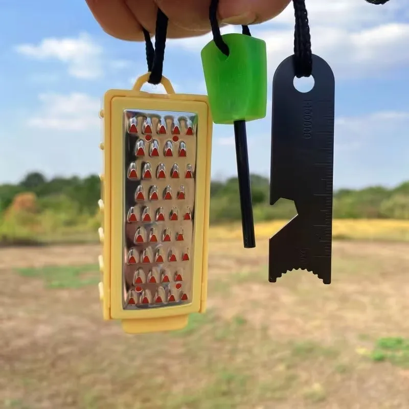 

Portable Outdoor Emergency Tinder Lightweight Tinder Maker with Fire Starter Cigarette Accessories for Men's Survival Equipment