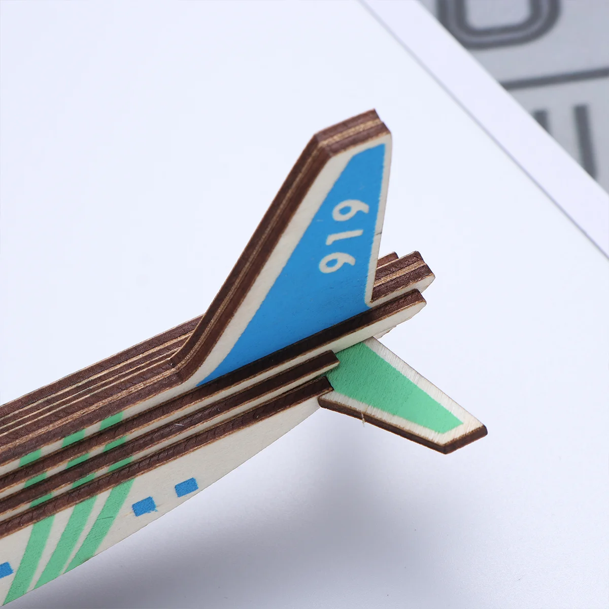 

3D Wooden Puzzle Passenger Airplane Bright Color Design Safe Smooth Surface Enhance Creativity Imagination Desk Decoration