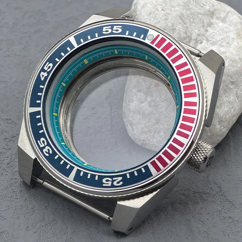 

Корпус NH35 Корпус Samurai King Прозрачная задняя крышка Подходит для циферблата 28,5 мм NH35 NH36 4R 7S Механизм Сапфировое стекло Корпус Samurai