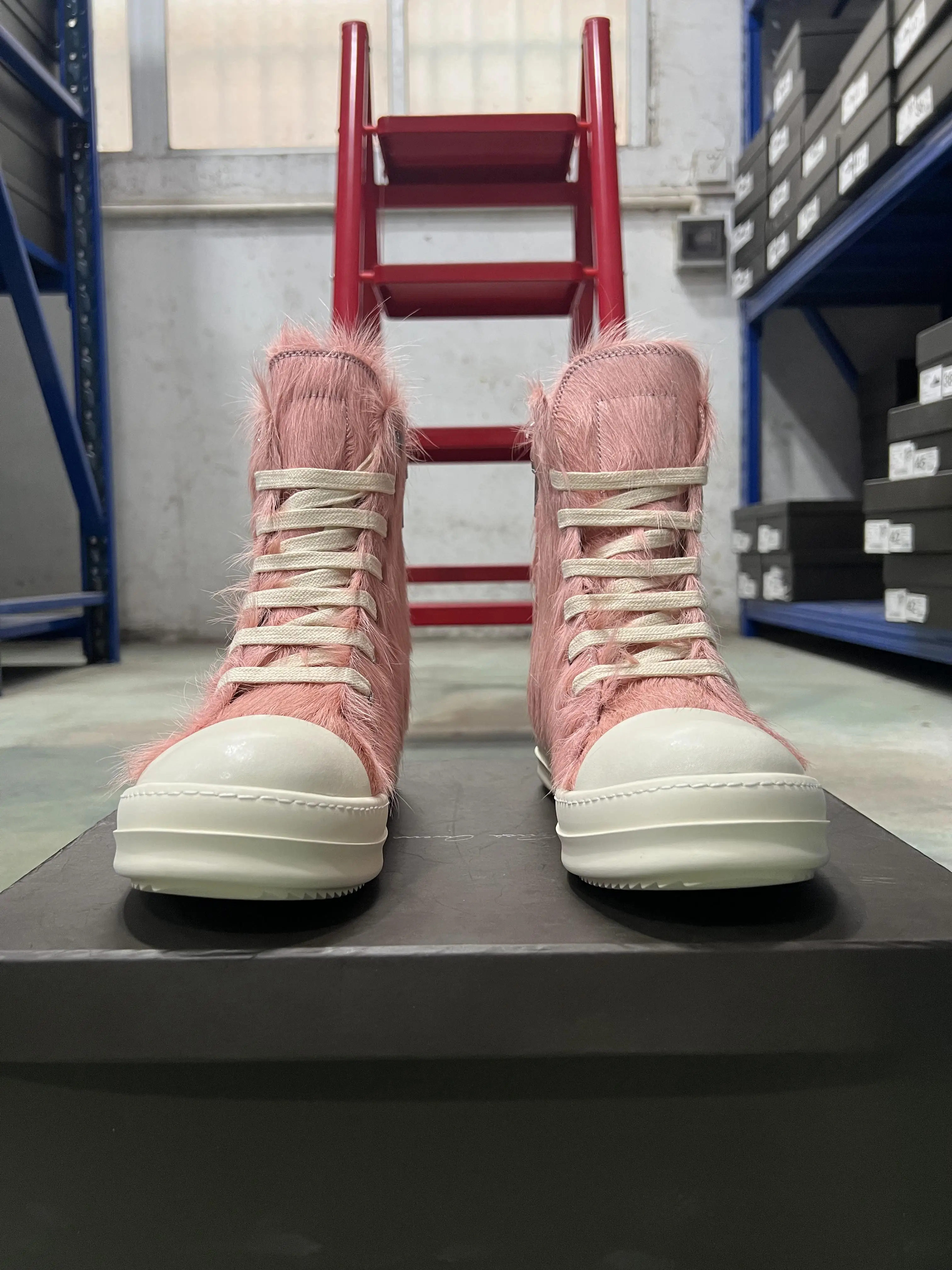 

Ro Luxury Designer Shoes Woman Pink Horse Hair High Top Sneakers Men's Sneakers and Casual Shoes Zipper Lace-up Furry Boots