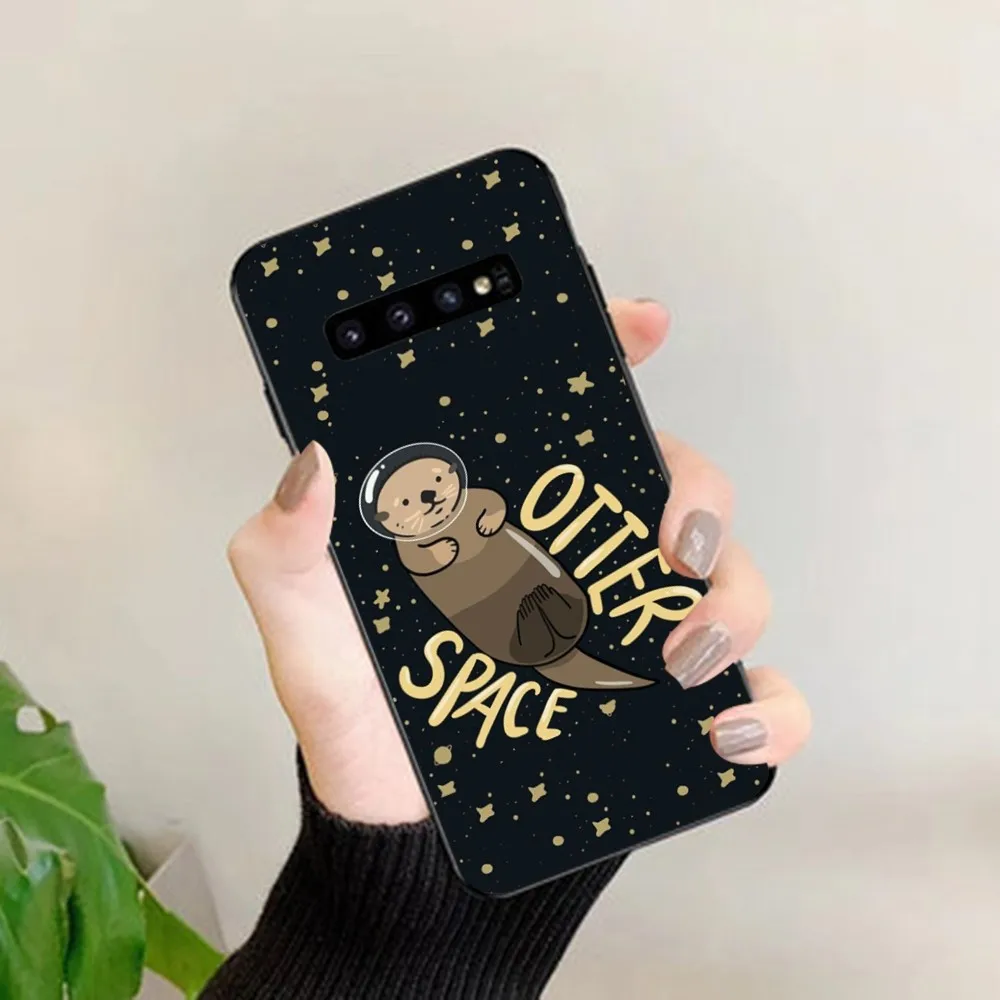 Cute Otter Lutra lutra Phone Case For Samsung S 9 10 20 21 22 23 30 23plus lite Ultra FE S10lite Fundas