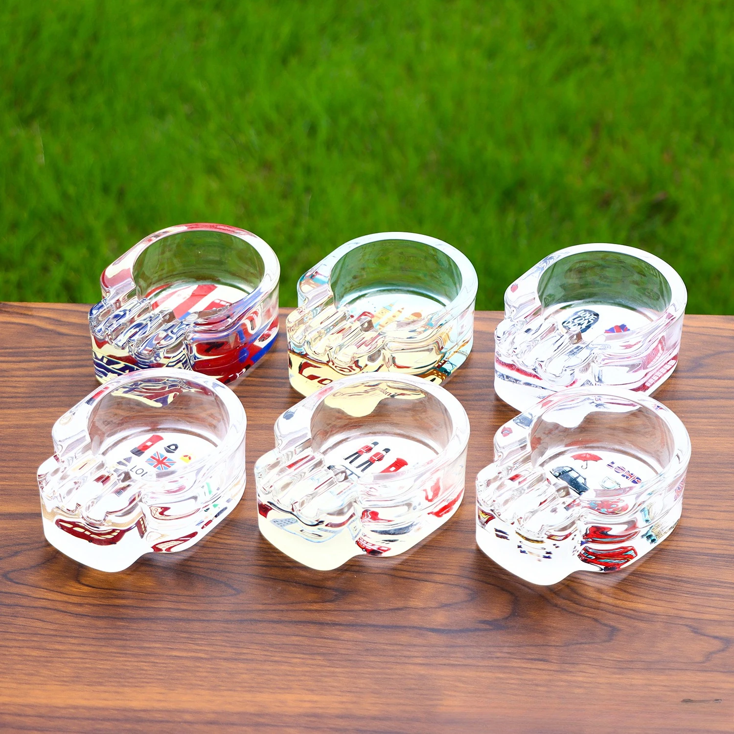 

6Pcs Ghost Head Style Portable Ashtray for Home Accessories Luxury Multi-series Pattern Cigarettes Smoking Tray Boyfriend Gift