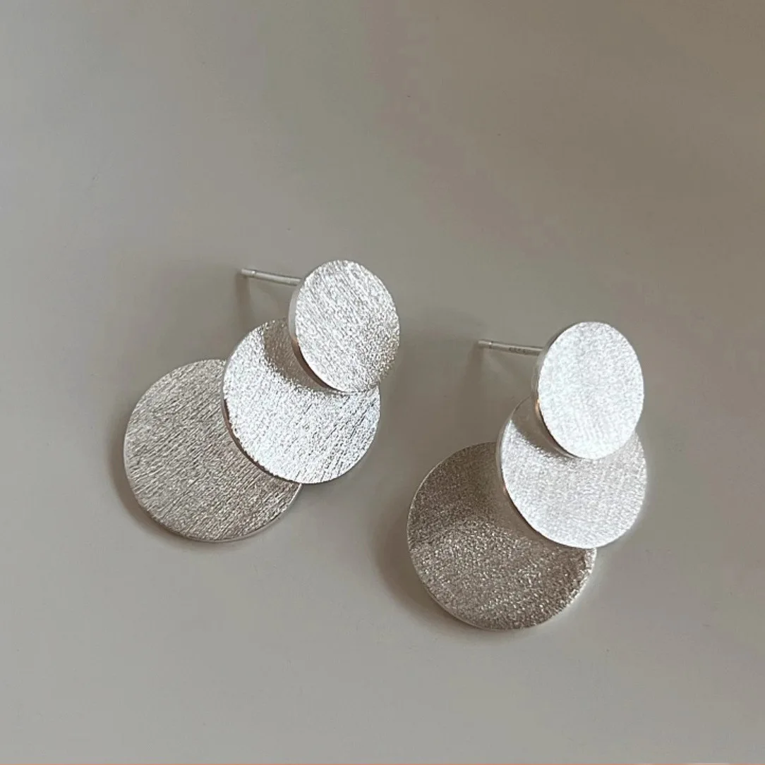 Korean Style Minimalist Niche Design Brushed Simple Earrings for Women Korean Fashion Personality Ear Jewelry Wholesale