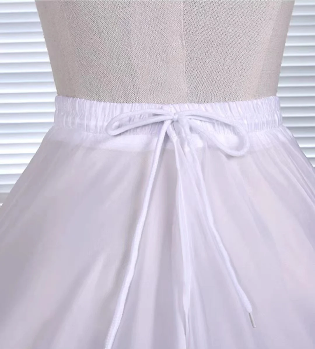 Petticoat para mulheres, 8 aros, Wedding Bustle para a noiva, vestidos de baile Acessórios, Lolita, branco, frete grátis