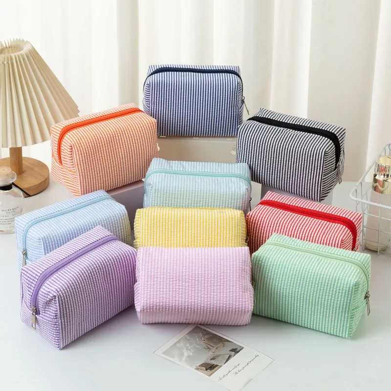 Stripe Seersucker Cosmetic Bag Fashion Women Cosmetic Bag Zipper Storage Makeup Case Travelling Pouch Organizer for Lady