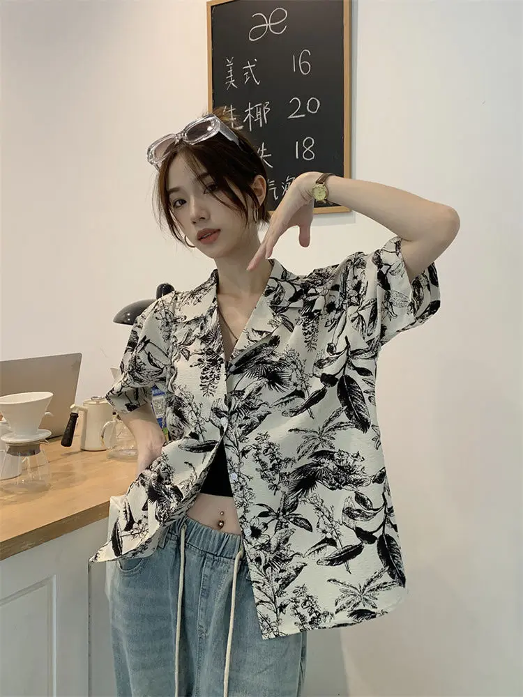 Holiday Style Printing Women\'s Summer Thin Japanese Loose Versatile Shirt Hong Kong Style Retro Lazy Short Sleeved Top Polo-neck