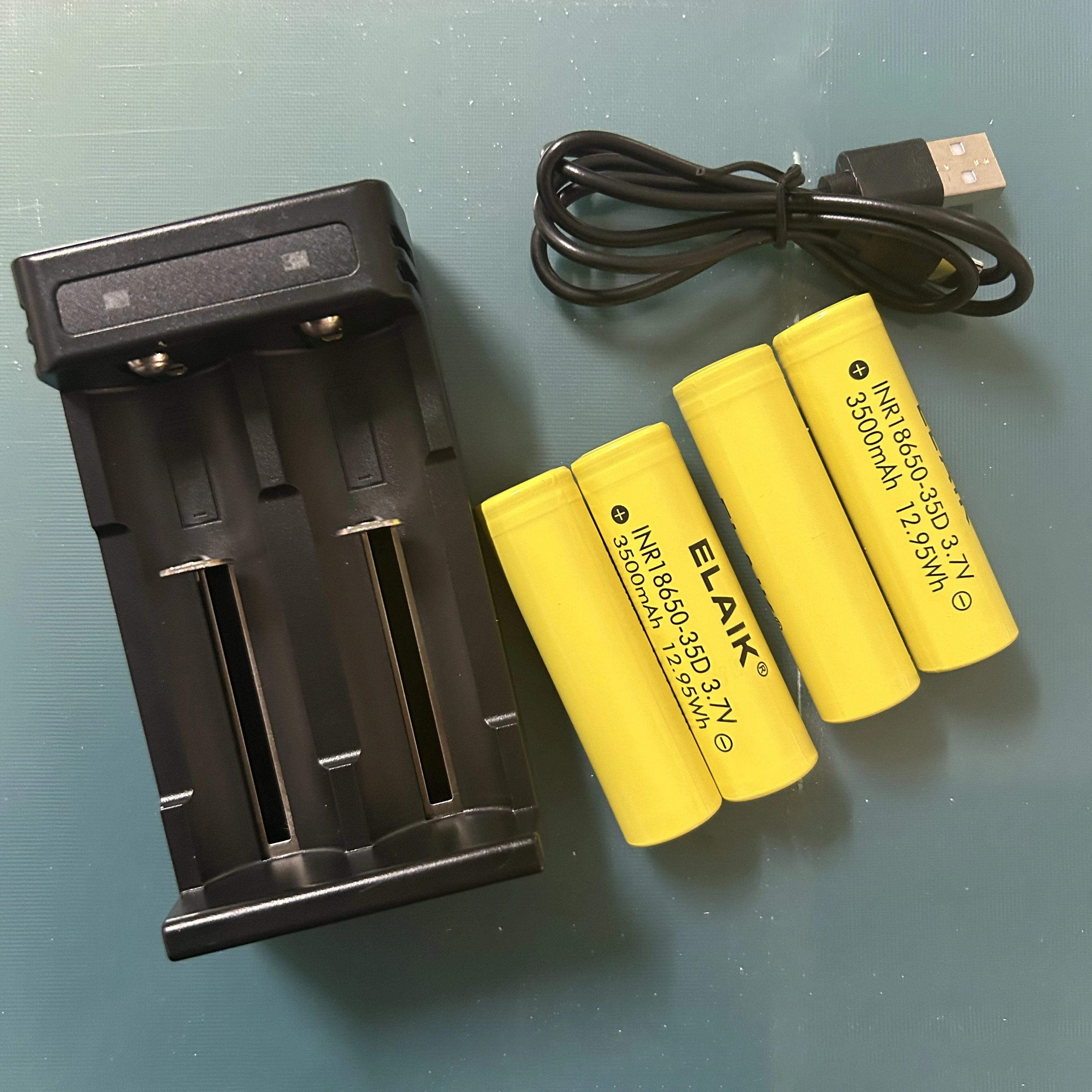 18650 Battery 35D 3.7V 3500mAh Discharge Power Li-ion Battery 3.7v INR18650-35D Rechargable Battery for Flashlight,wich charger